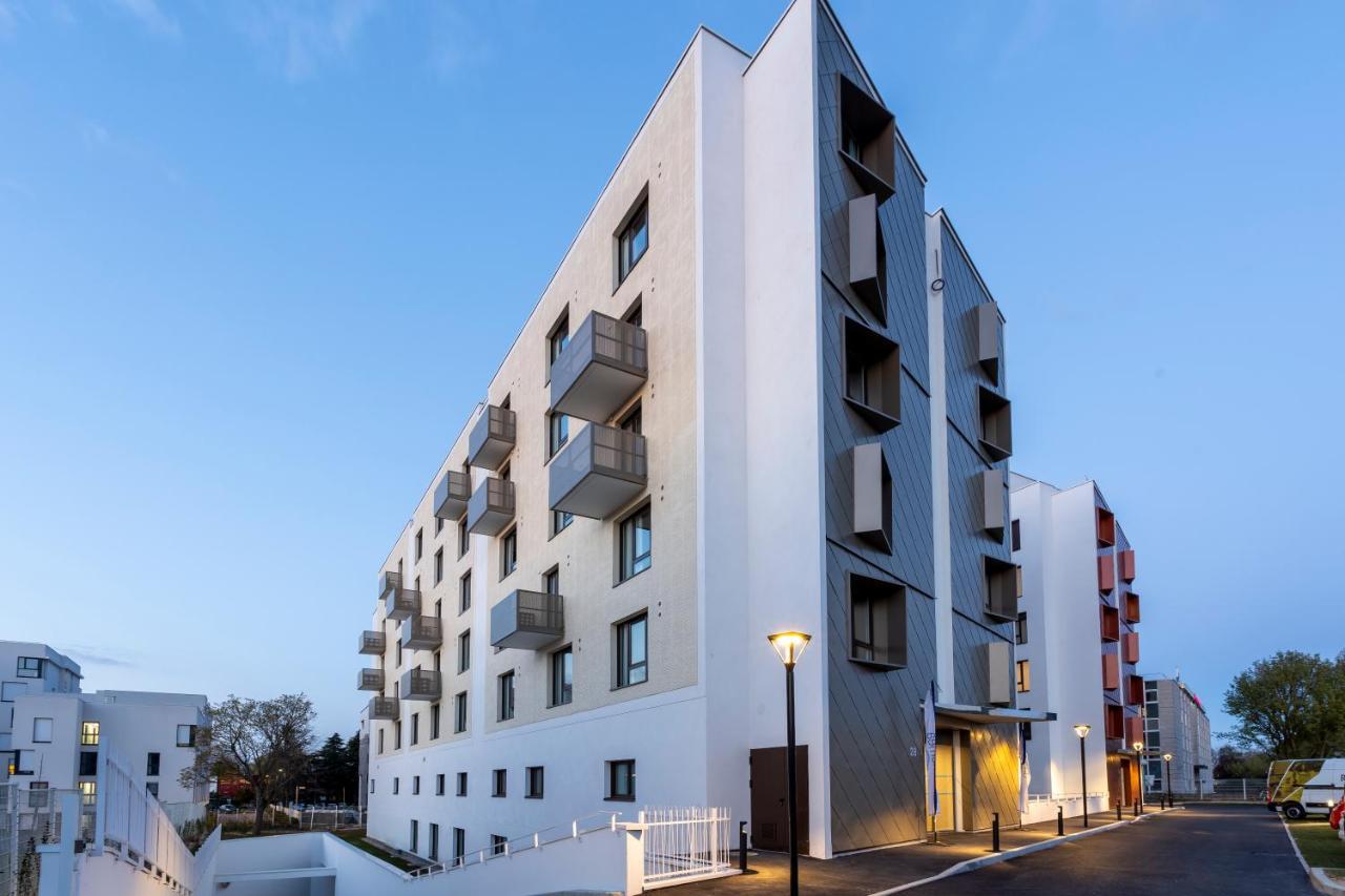 Néméa Appart'Hôtel Vélizy Europe Exterior foto