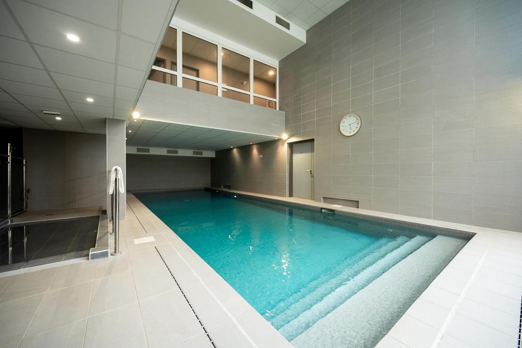 Néméa Appart'Hôtel Vélizy Europe Exterior foto