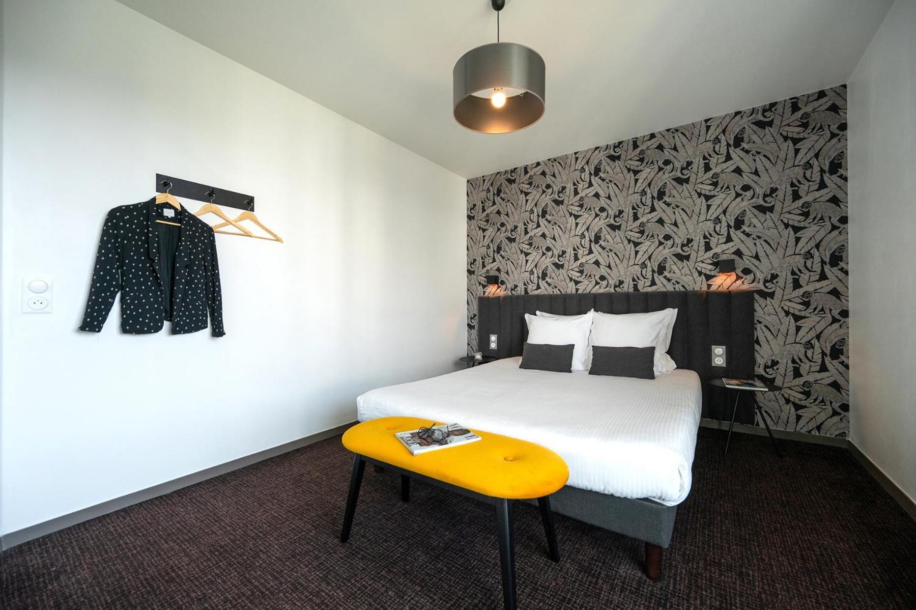 Néméa Appart'Hôtel Vélizy Europe Exterior foto